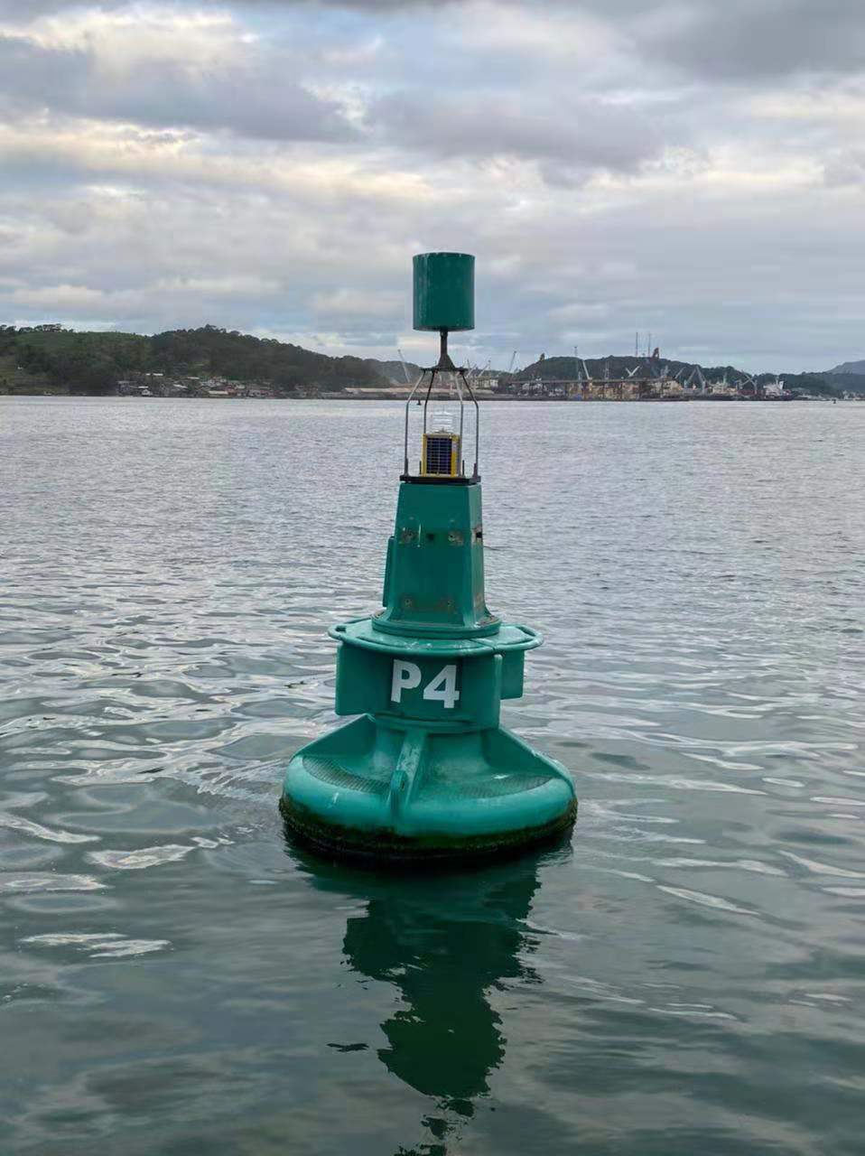 gps太阳能航标灯