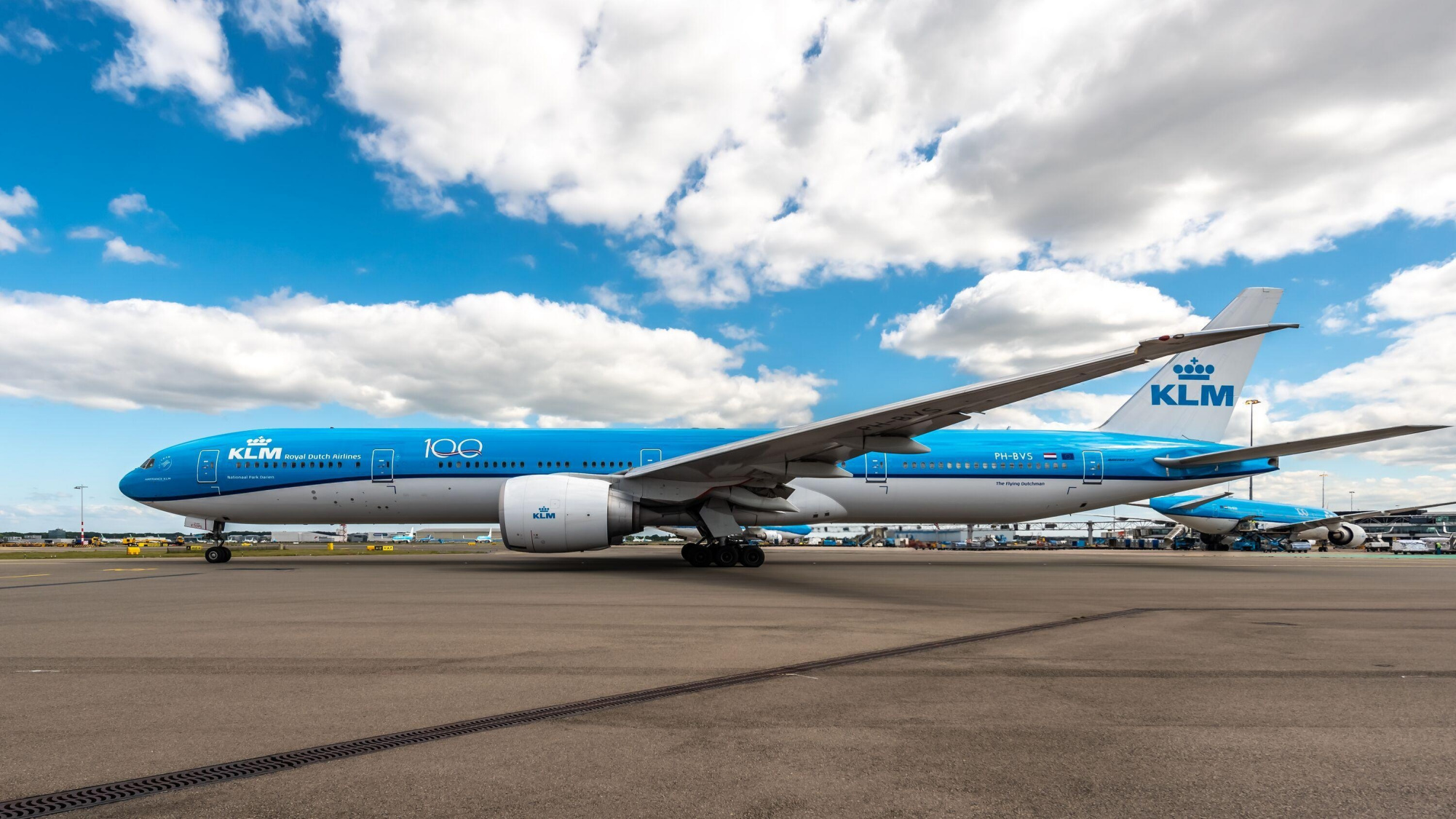 荷航运行开口航班 恢复阿姆斯特丹至成都航线