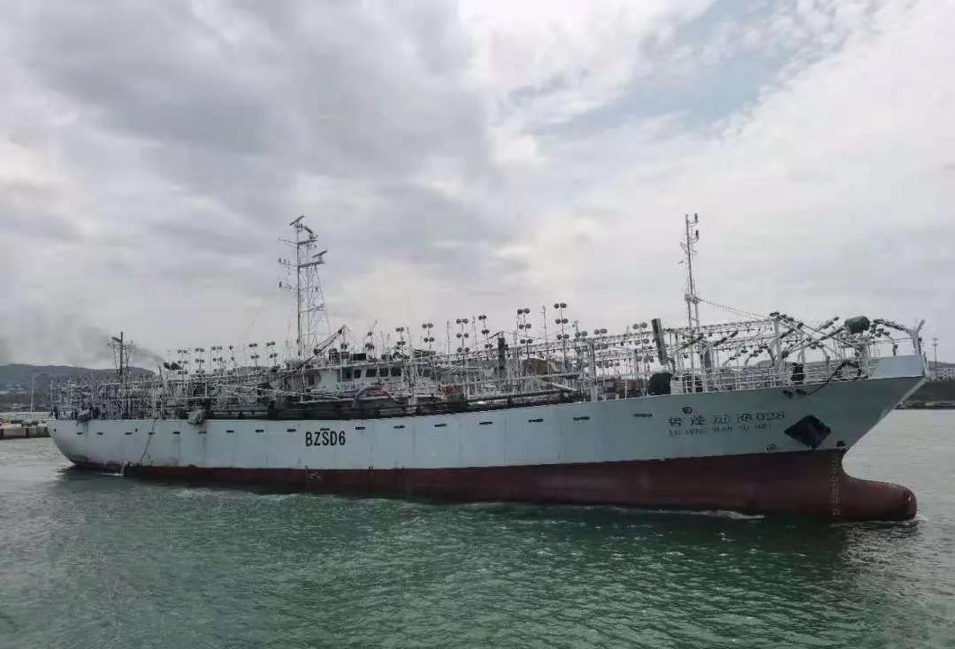 鲁蓬远渔028在印度洋中部倾覆  远洋渔船"鲁蓬远渔028"隶属蓬莱京鲁