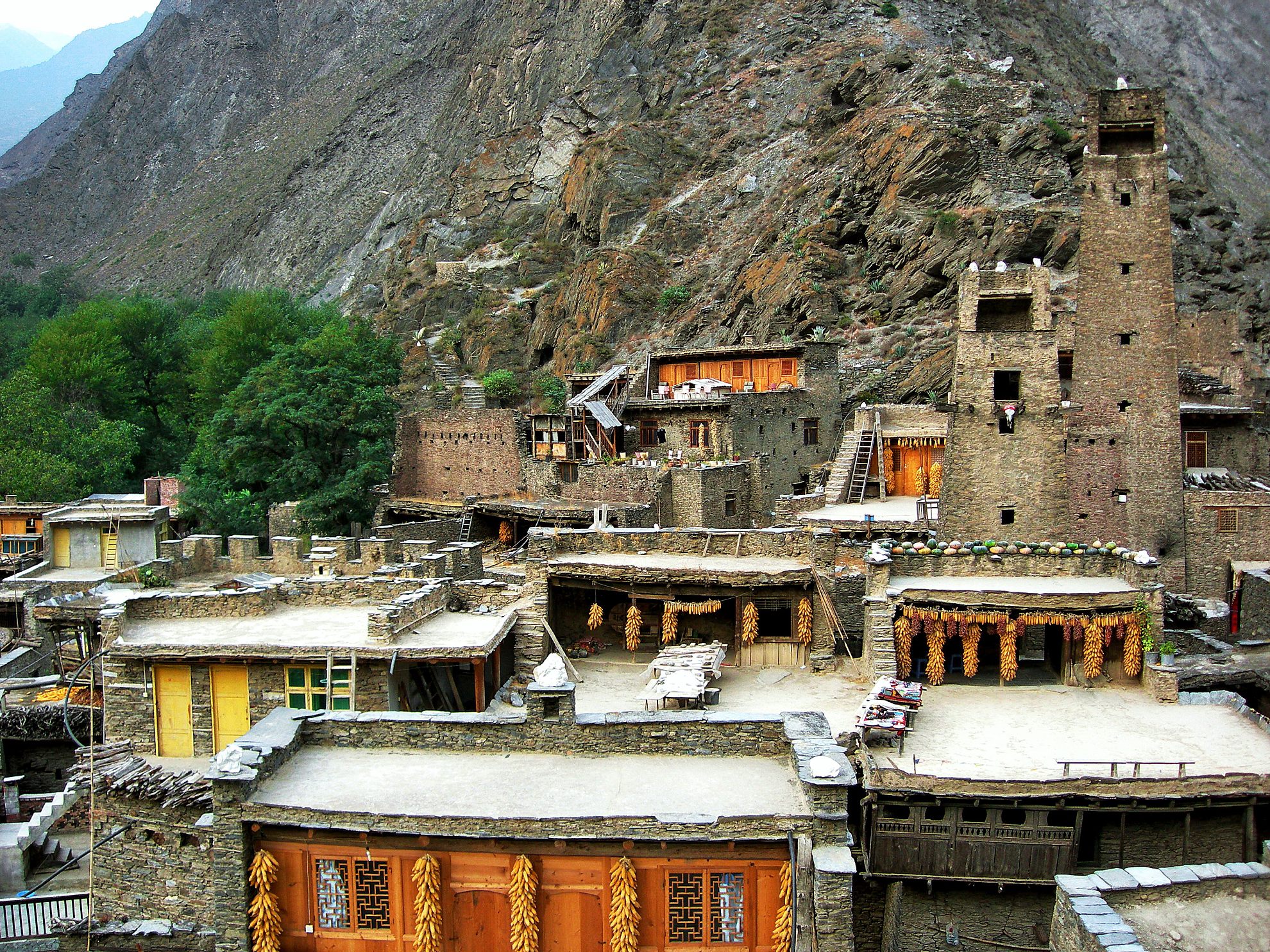 桃坪羌寨:羌寨里的小时光