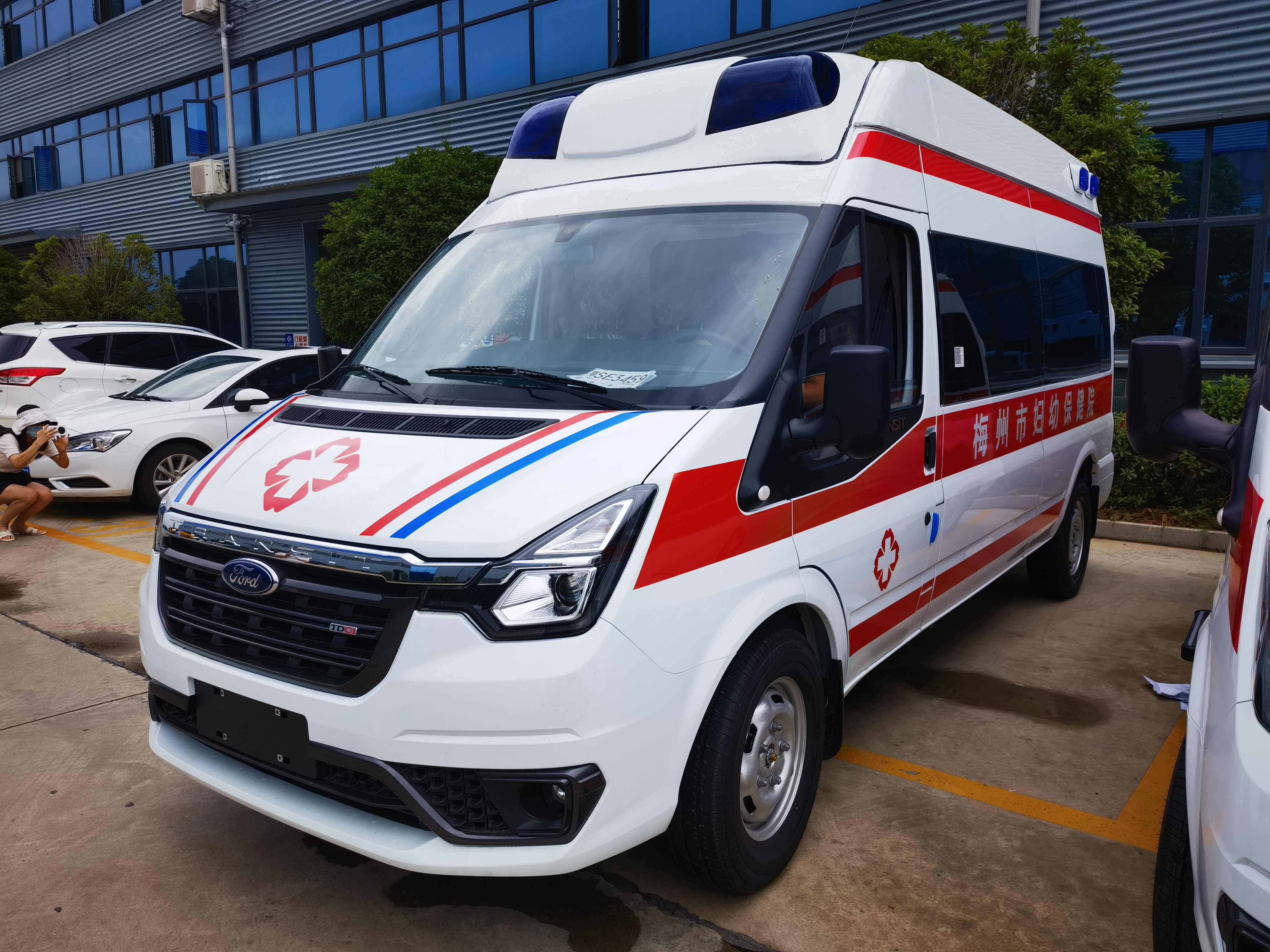 负压救护车厂家,有哪些品牌,奔驰福特负压救护车