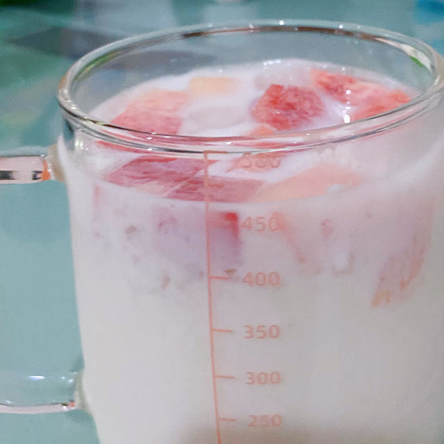 果茶之桃之夭夭,满满的果香,奶味浓郁