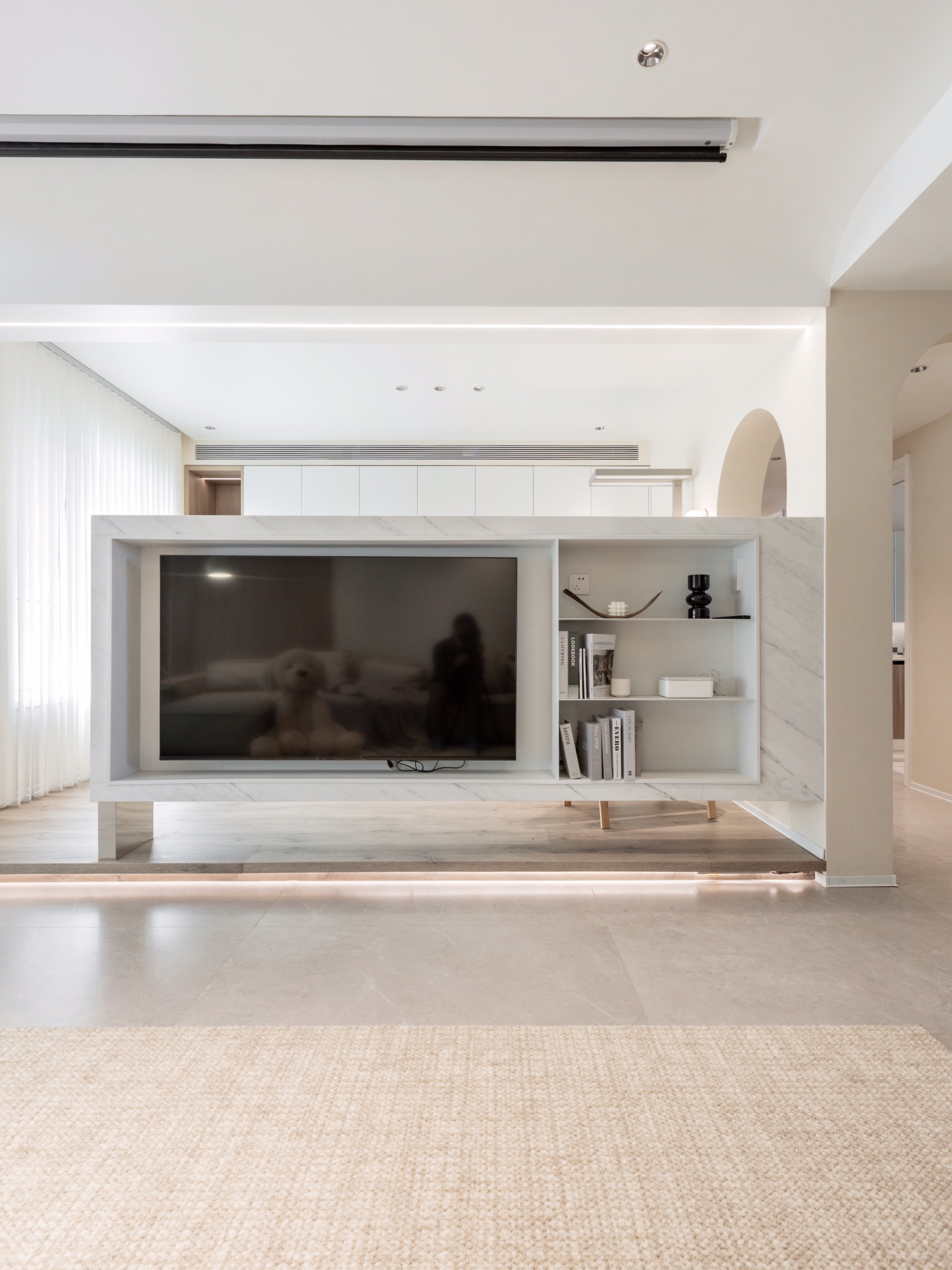 不跟风"去客厅化"设计,我花3000元装修了电视背景墙,好看爆了