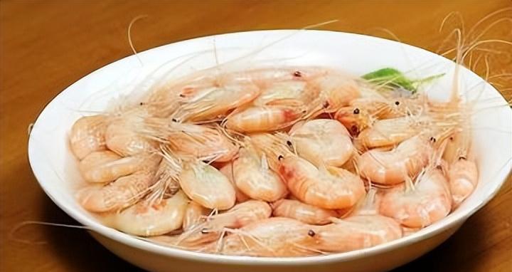 甲壳薄而透明,个体比较小太是独特的水产品,秀丽白虾多特别?