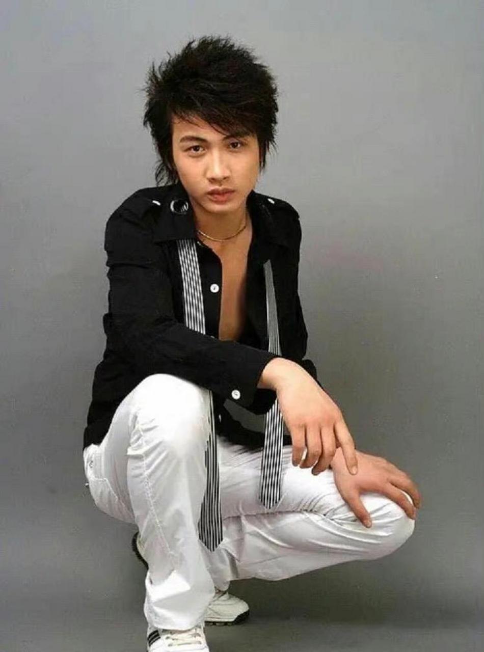 张彬彬出道前vs出道后的,越来越好看