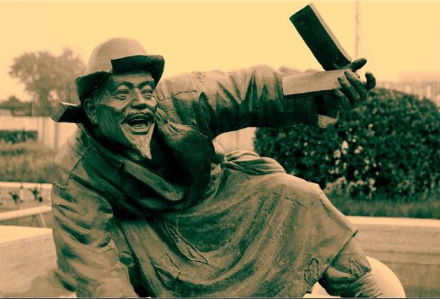 相声界公认朱绍文为开山鼻祖,马三立居功至伟,90年代一锤定音