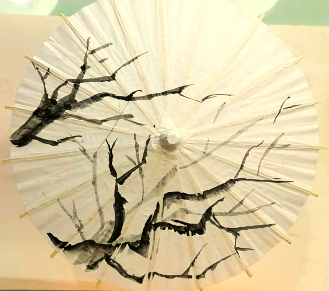 从千年传承到现代复兴:油纸伞的新生与魅力