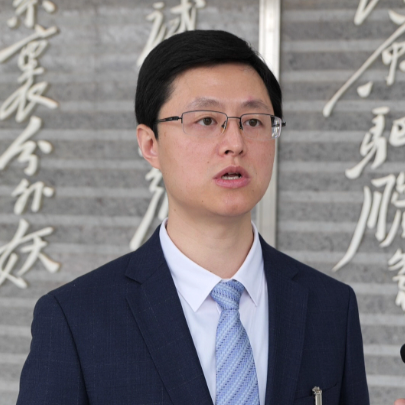 市政协委员 黄国栋市委书记陈金虎在报告中提到:"没有躺赢的捷径,只有