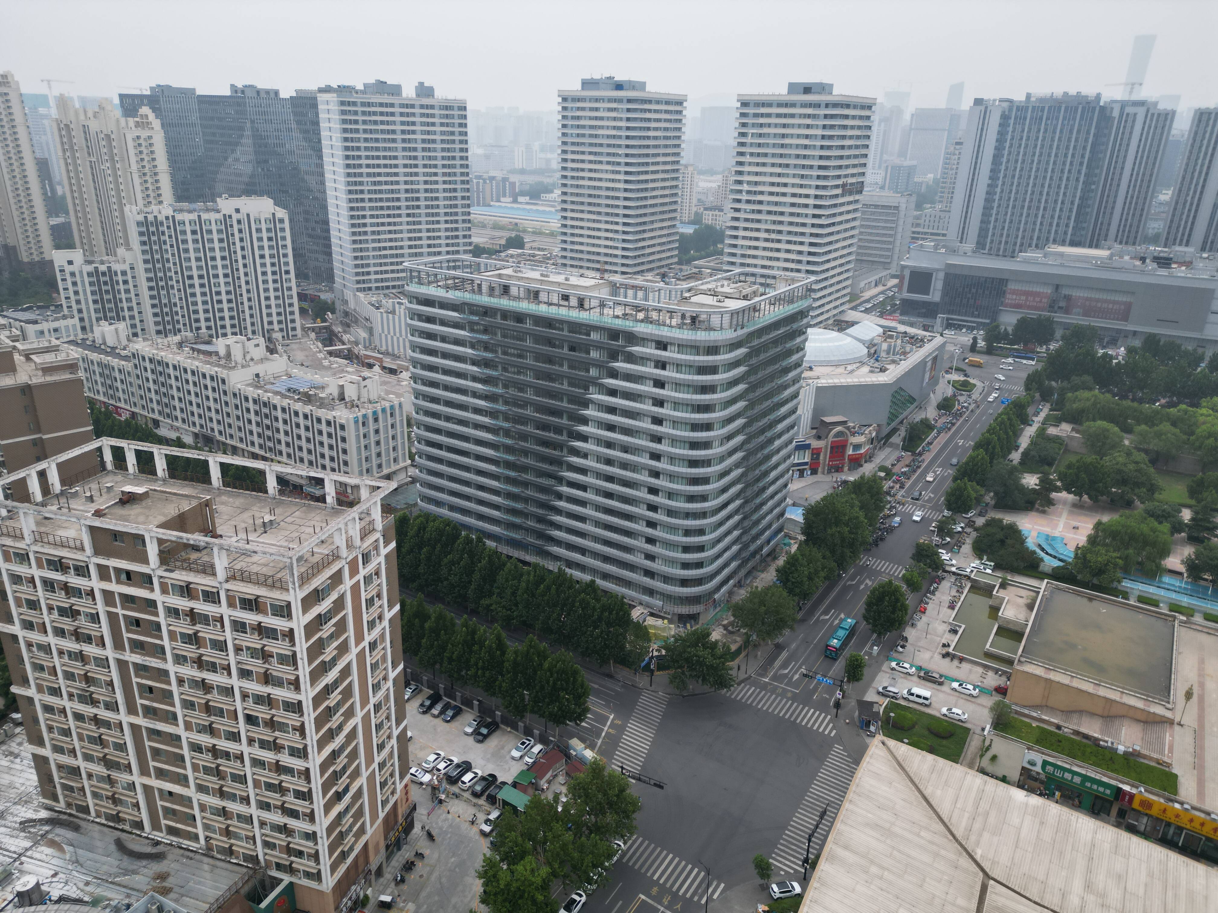 记者航拍带你看丨济南高新万达广场酒店最新建设进展