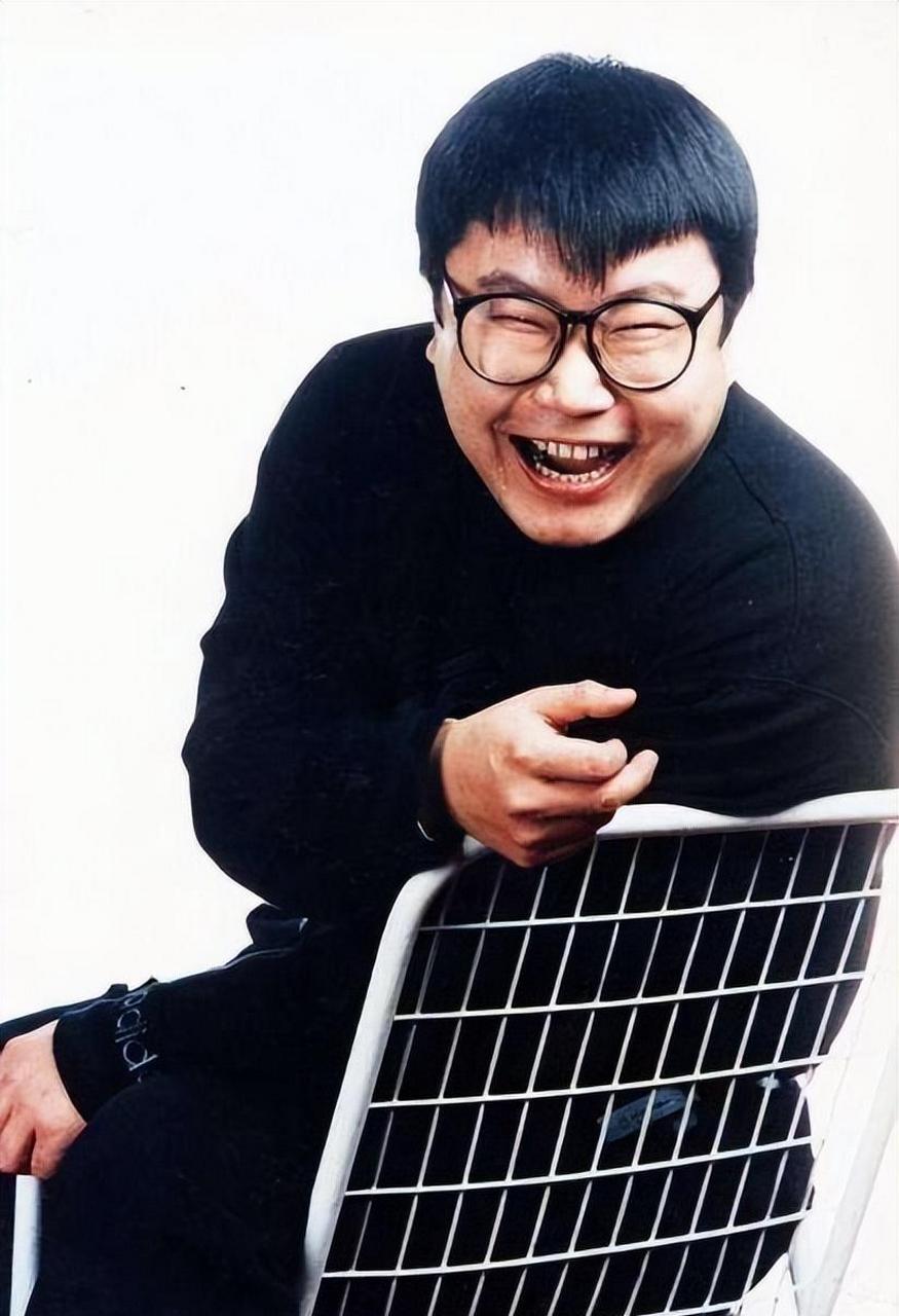 事实证明,54岁的尹相杰已经活成了一个"笑话" 1993年,对尹相杰来说