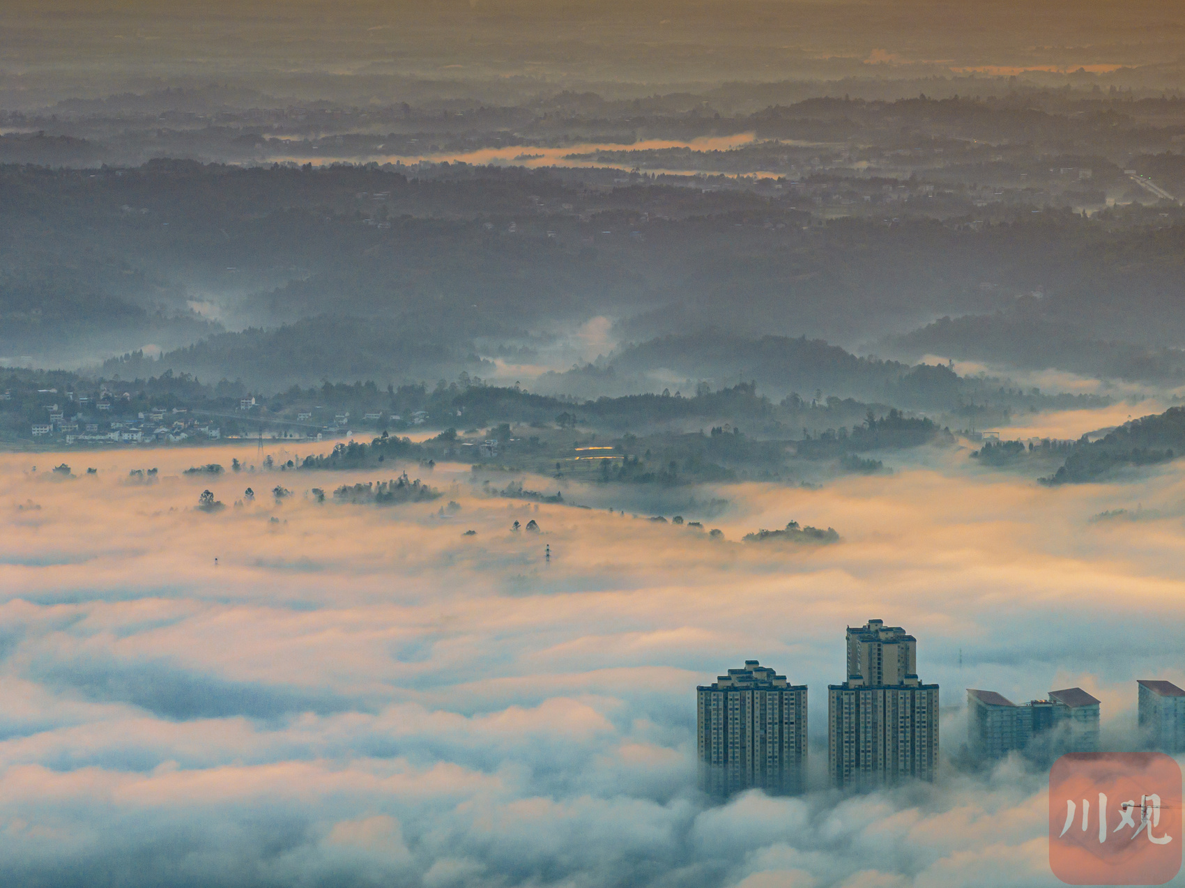 c视觉·航拍四川98丨雾满渠江远山隐