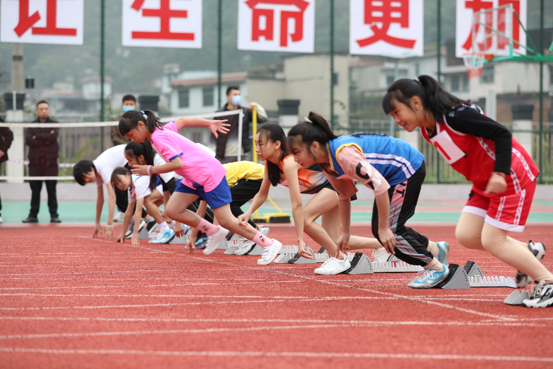 珙县举行第二十七届中小学生运动会田径比赛