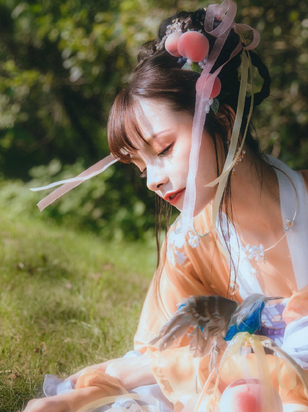 "桃系汉服"有多美?谢安然就是最好的答案,直男看了也会心动