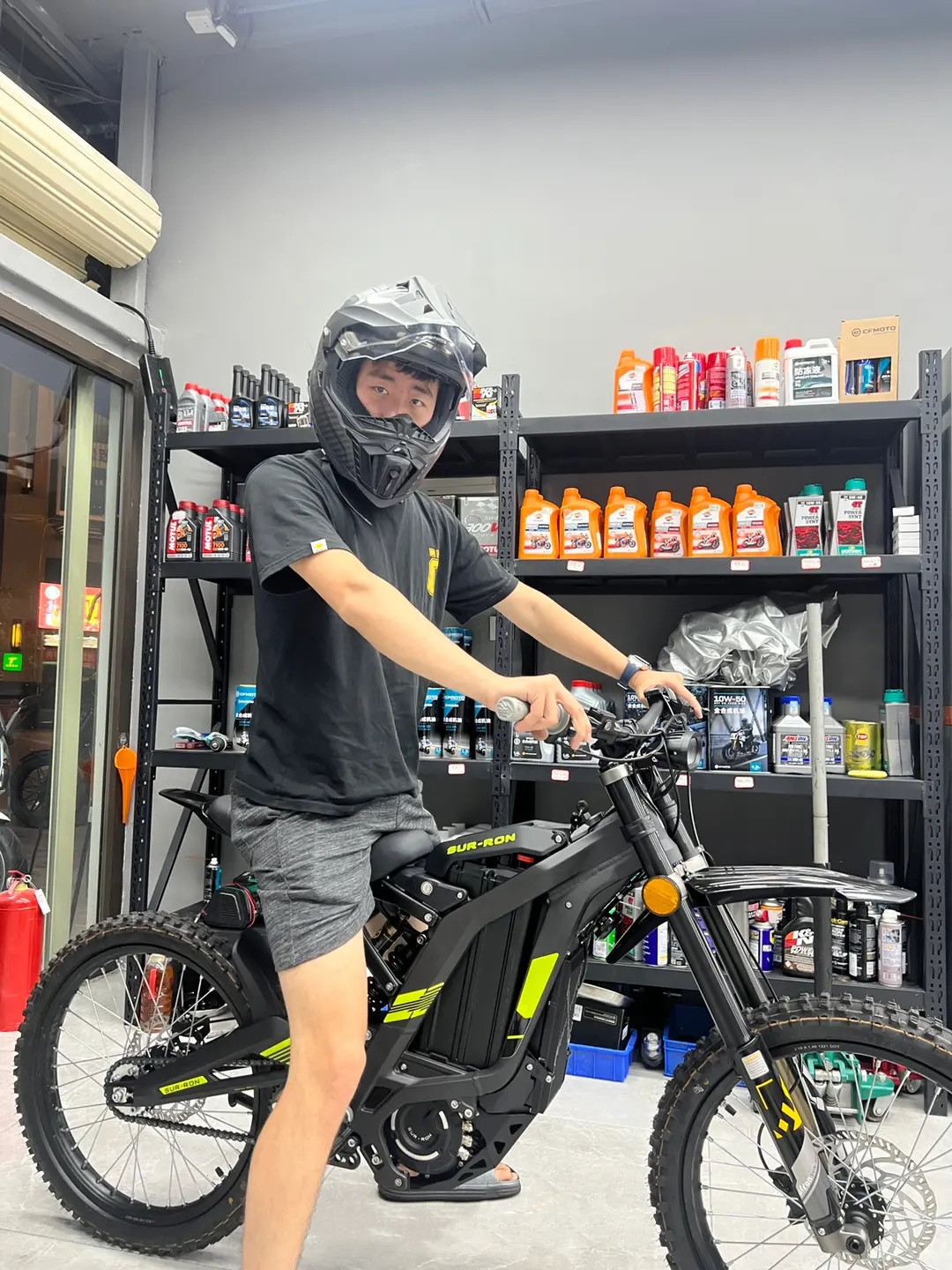 知名机车网红文博二次入狱,因无证驾驶被拘捕,本人发声明退圈