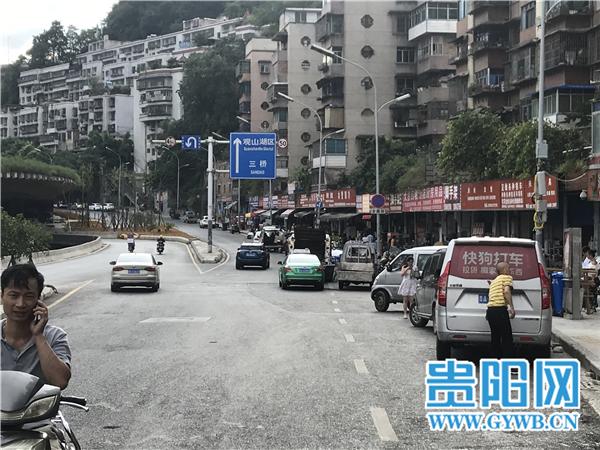 贵阳头桥路段违停现象严重丨全国文明城市整改攻坚进行时·记者回访