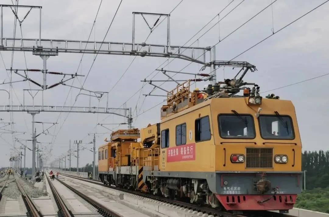 山东鲁南高铁西段进入接触网冷滑阶段