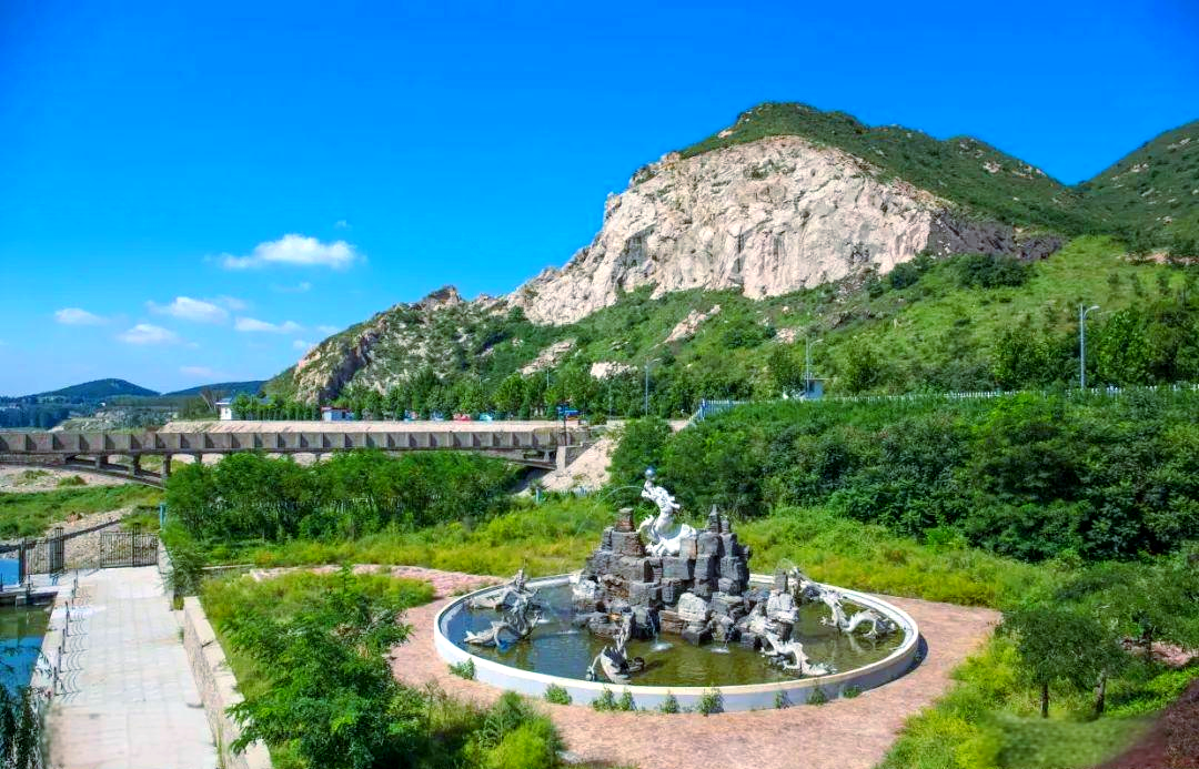 燕塞湖:奇观美景与丰富生态的完美结合