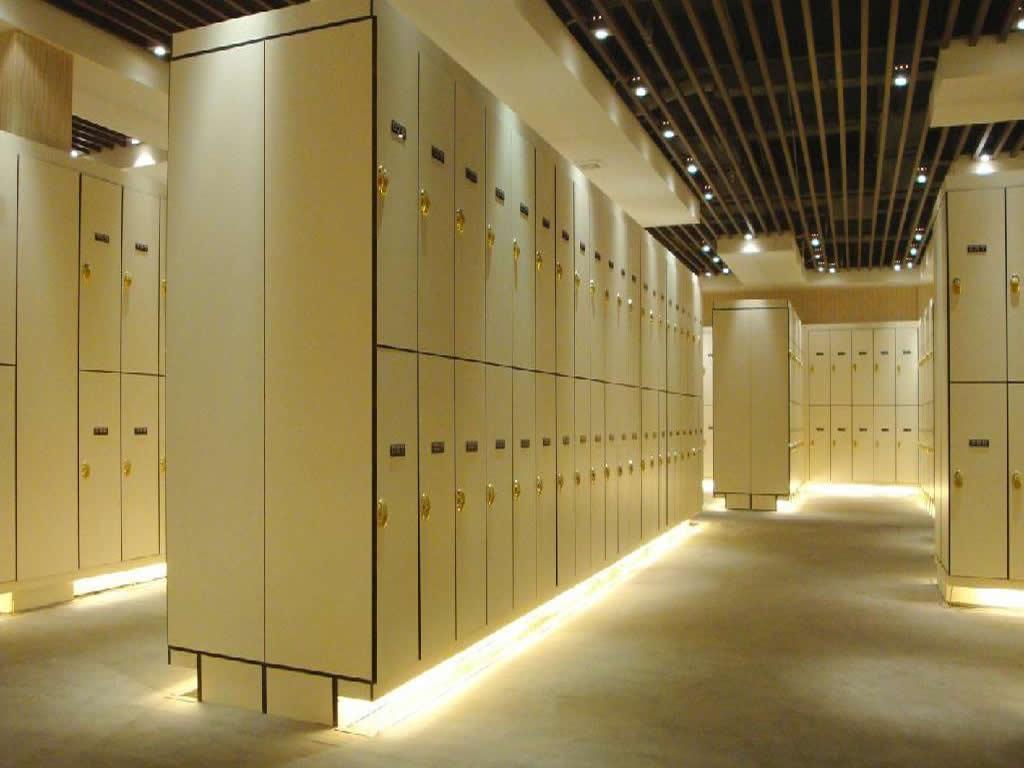 公共淋浴室隔断板材