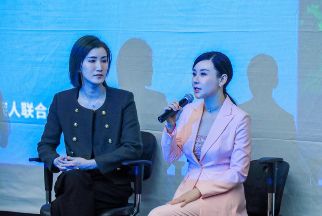 著名演员皓恬携其公司出品的电影《米乐的完美夏天》受邀出席了电影节