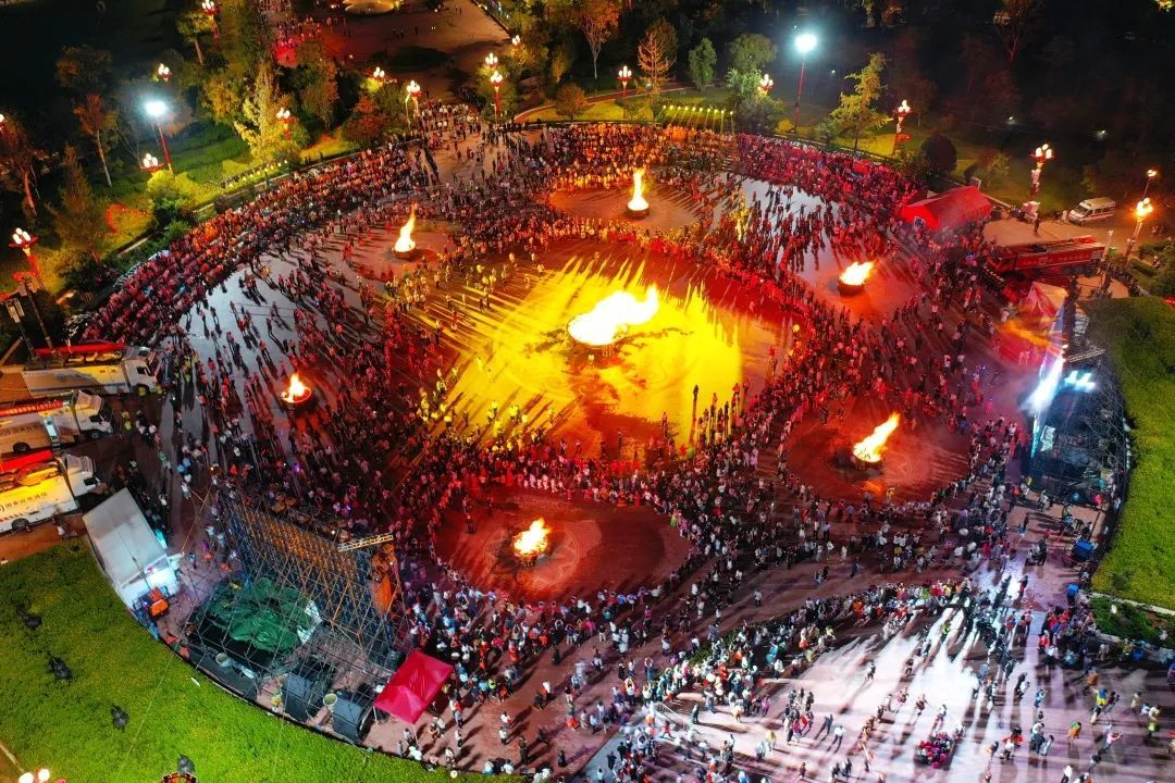 中国·楚雄2023年彝族火把节祭火大典举行