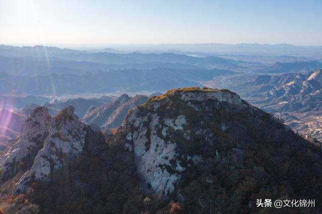 医巫闾山辽陵位于辽宁省北镇市医巫闾山,是辽代帝陵—显陵和乾陵的