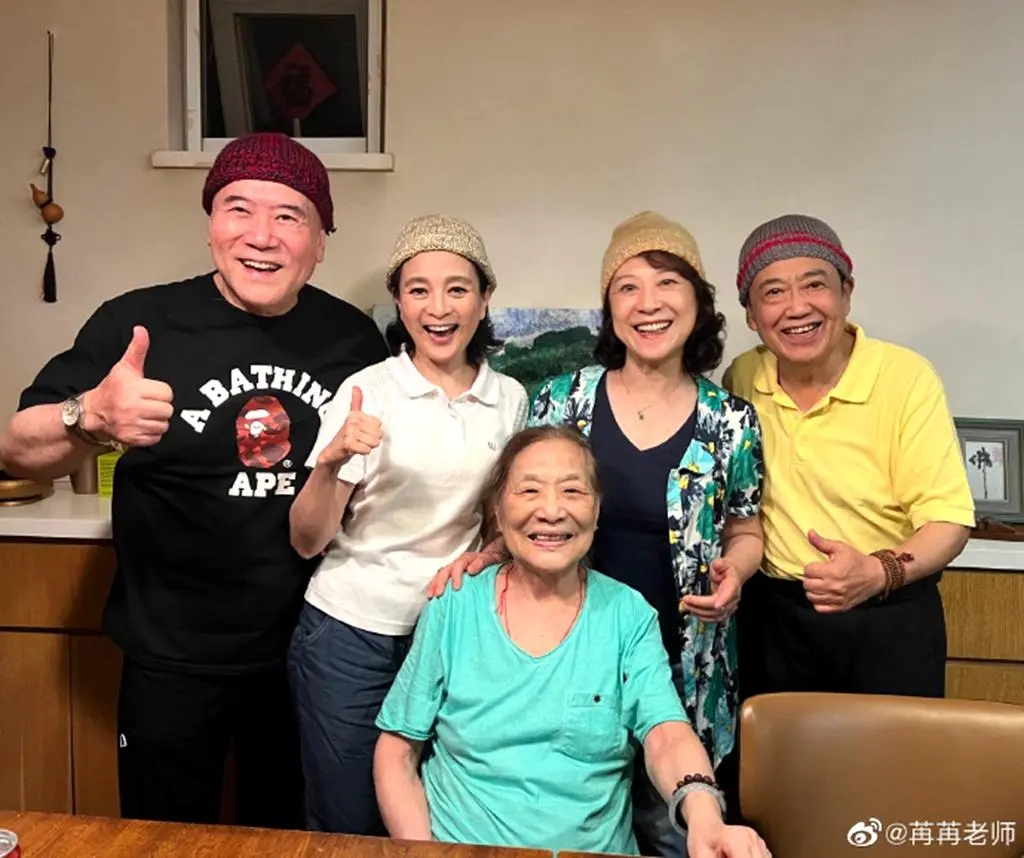 著名演員王馥荔最新現身,雖已74歲,但仍不失