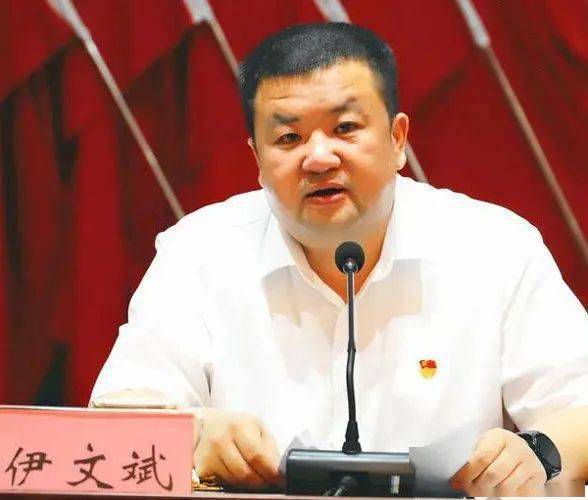 景德镇8名县市区党政正职履新