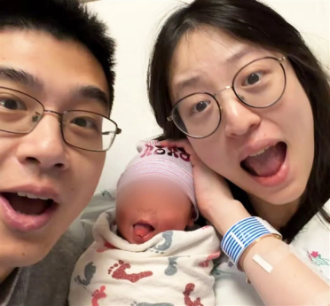 千万粉丝网红晒妻子生产引众怒 博主委托律师回应：尺度考虑不周 视频系夫妻共同意愿拍摄