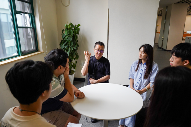 刘三女牙,是他!