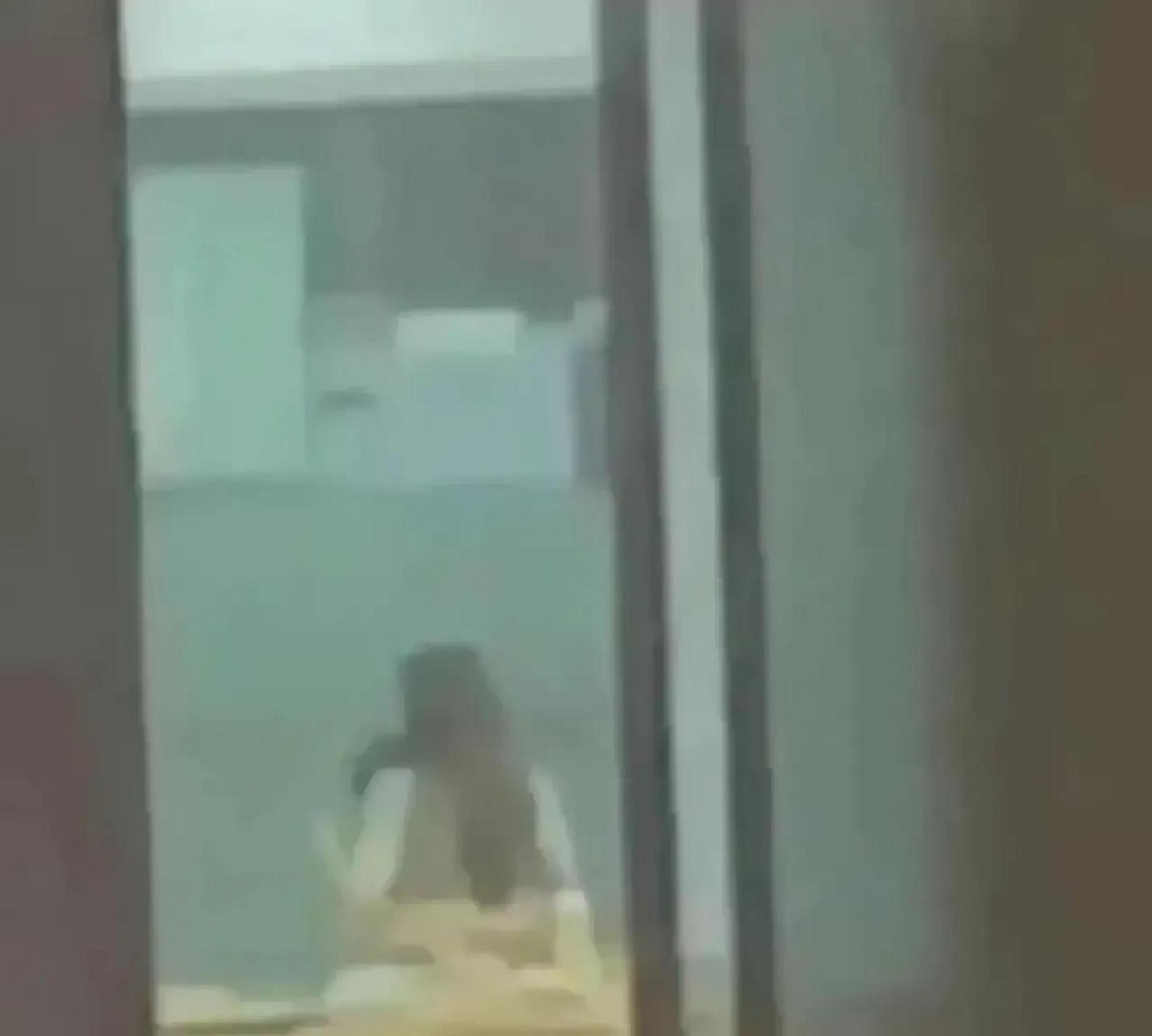 四川传媒学院的两个年轻大学生因为一段不雅视频而"