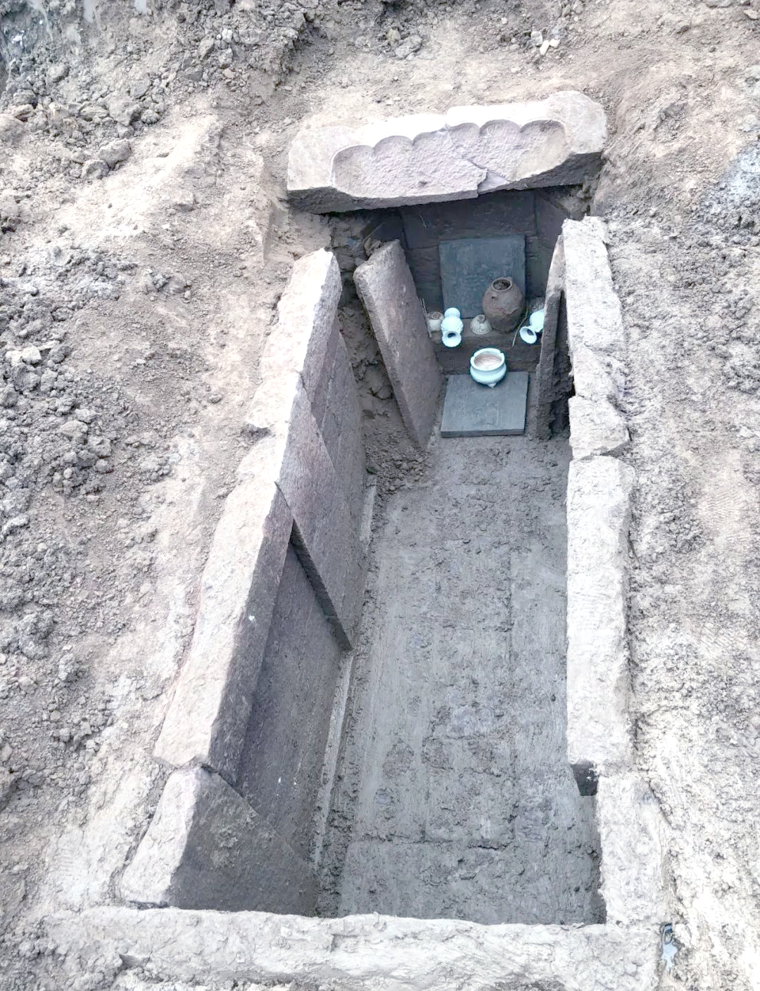 四川广汉发现南宋墓,出土手印方形砖填补德阳地区空白