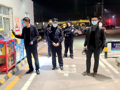 通州于家务乡开展夜查筑牢安全防线-通州律师事务所,通州离婚律师,通州债务纠纷,通州刑事律师,通州遗产继承,通州拆迁补偿律师,通州劳动仲裁,通州工程建筑纠纷,通州医疗事故纠纷,通州交通事故赔偿律师