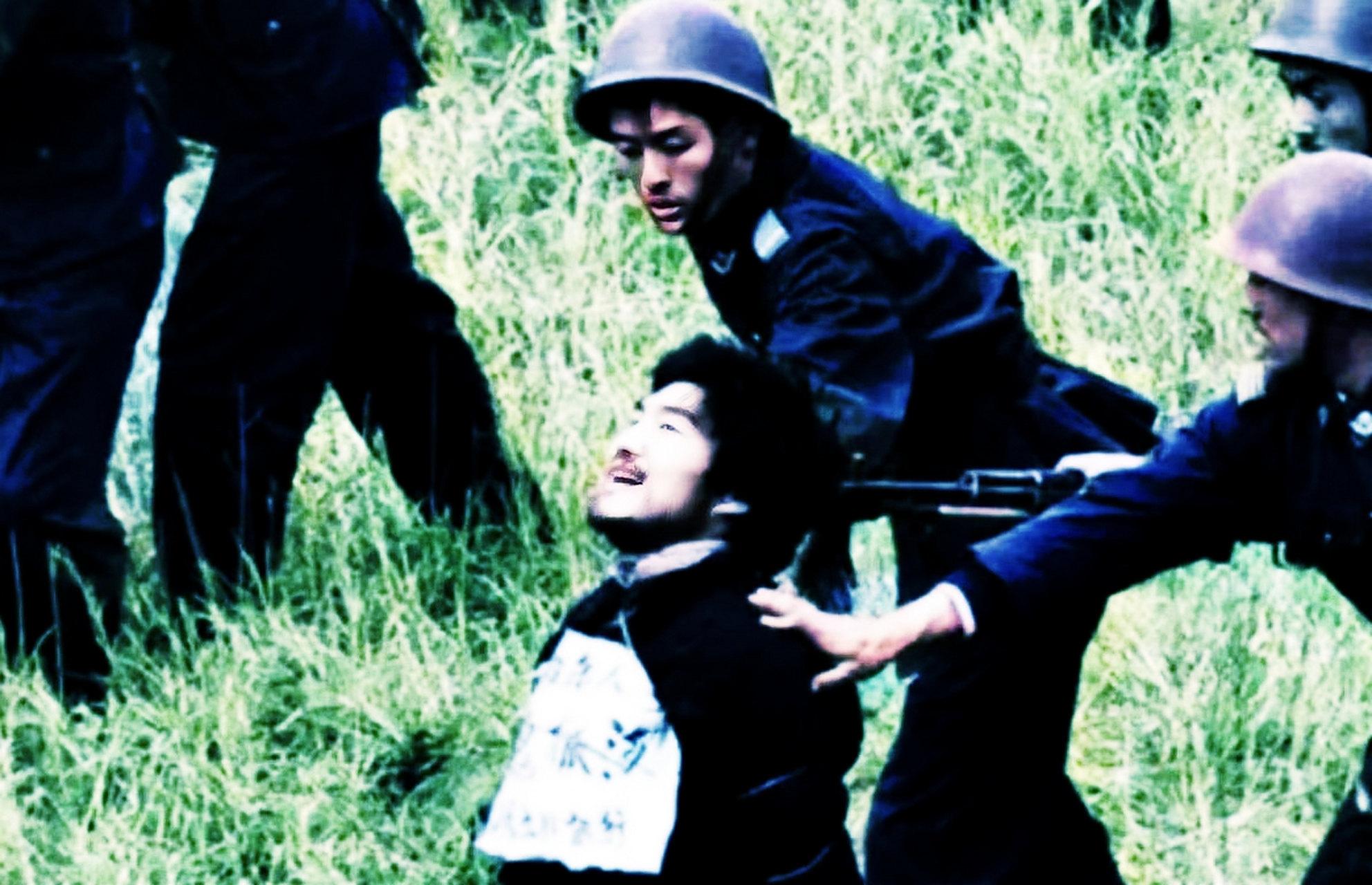 1990年西安刑场,魏振海被枪决.