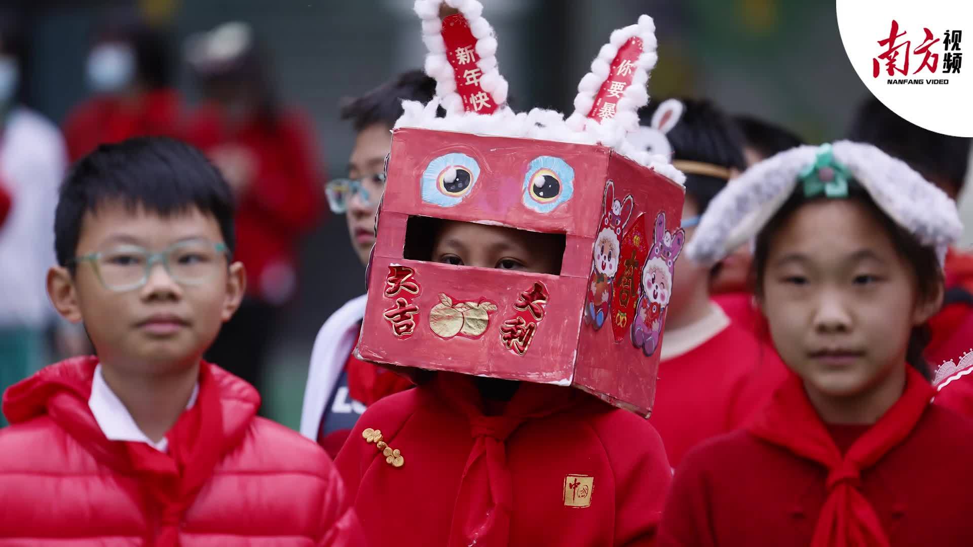 南方視頻|神獸們踏著嘚瑟的步伐回學校了!廣州中小學今日正式開學