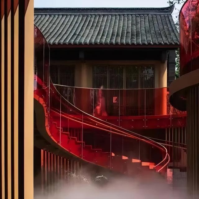 建筑里,那些让人惊艳的 "中国红"