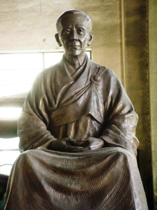 当今维摩诘——徐恒志老人,25岁修行佛法,功德圆满时出现瑞相