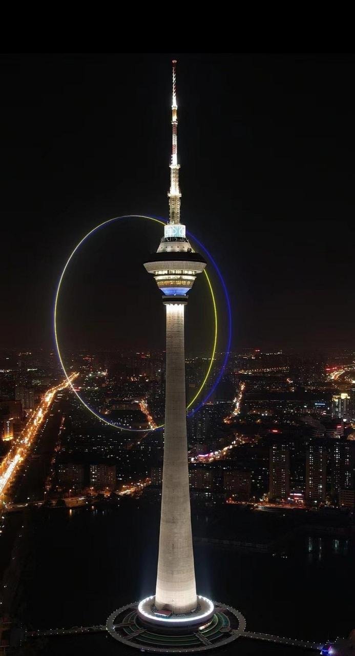 春节过年,看到这个天津天塔灯光秀,真的大为震撼,可以说是非常的美,一