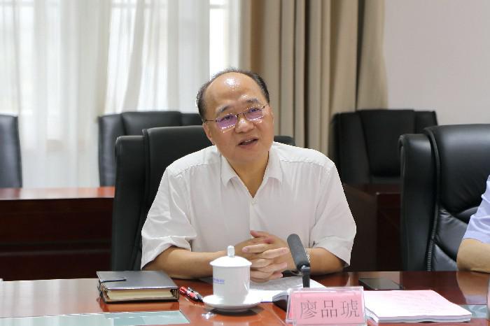 廖品琥率队拜访自治区科技厅