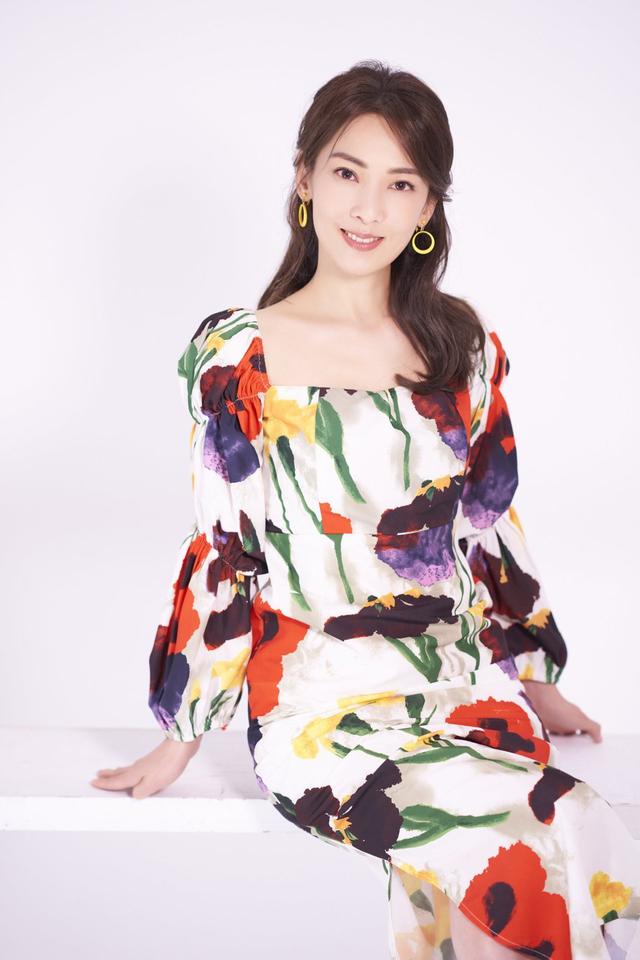 粉丝送私密照,跟踪追车仙女姐姐陈淑萍出车祸