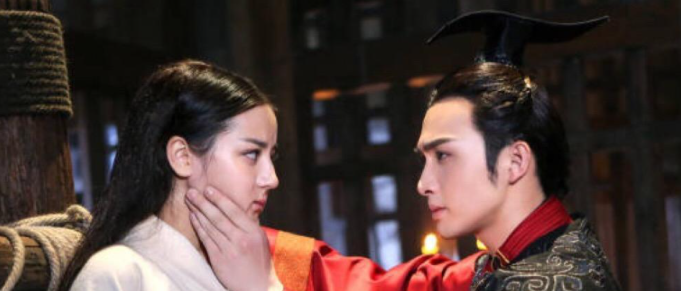 《生死相随》是哪个电视剧的歌曲?