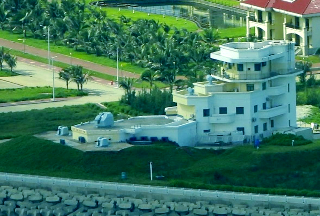 南海渚碧礁展现重型火力,守护领土安全