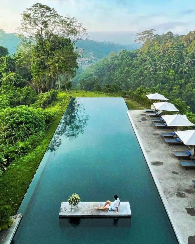 世界最酷的无边泳池!看一眼就想跳