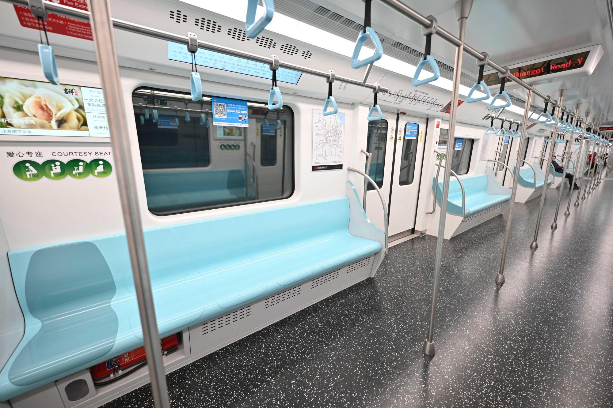 上海轨交14号线将通车 采用8节编组无人驾驶系统