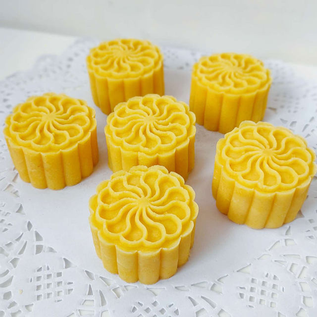 绿豆糕,夏日解暑必备佳品,口感香甜软绵,香而不腻