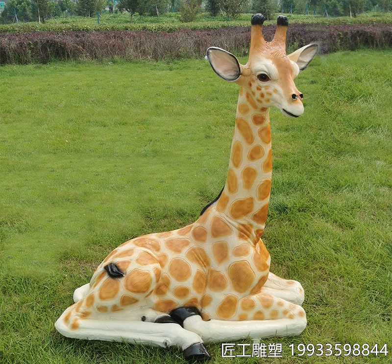 上海玻璃钢长颈鹿雕塑 baijiahao.baidu.com