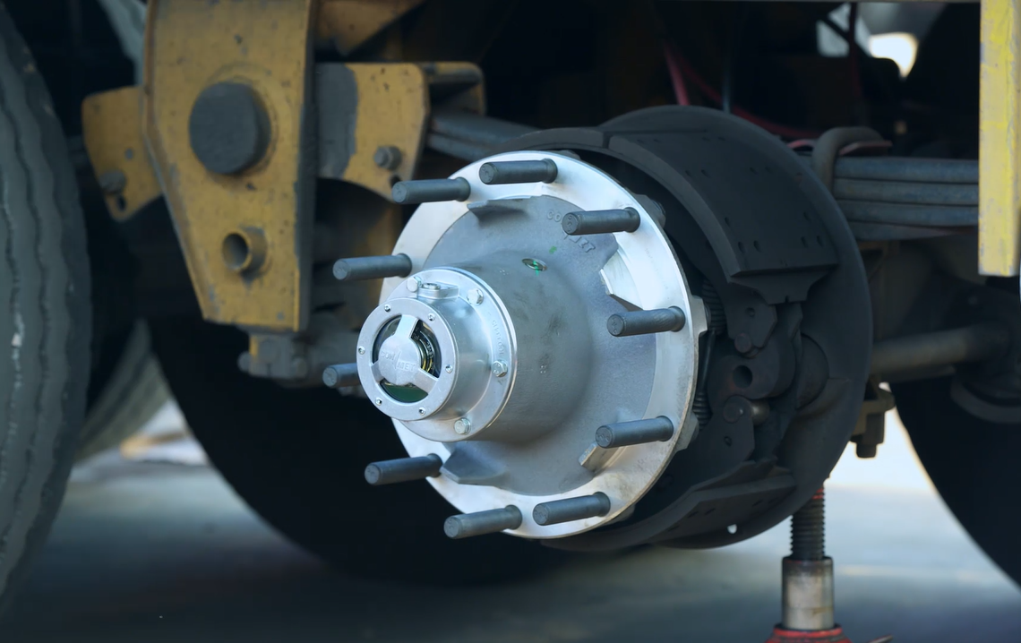 国内卡友福音!康迈免维护挂车轮端即将全面投入市场