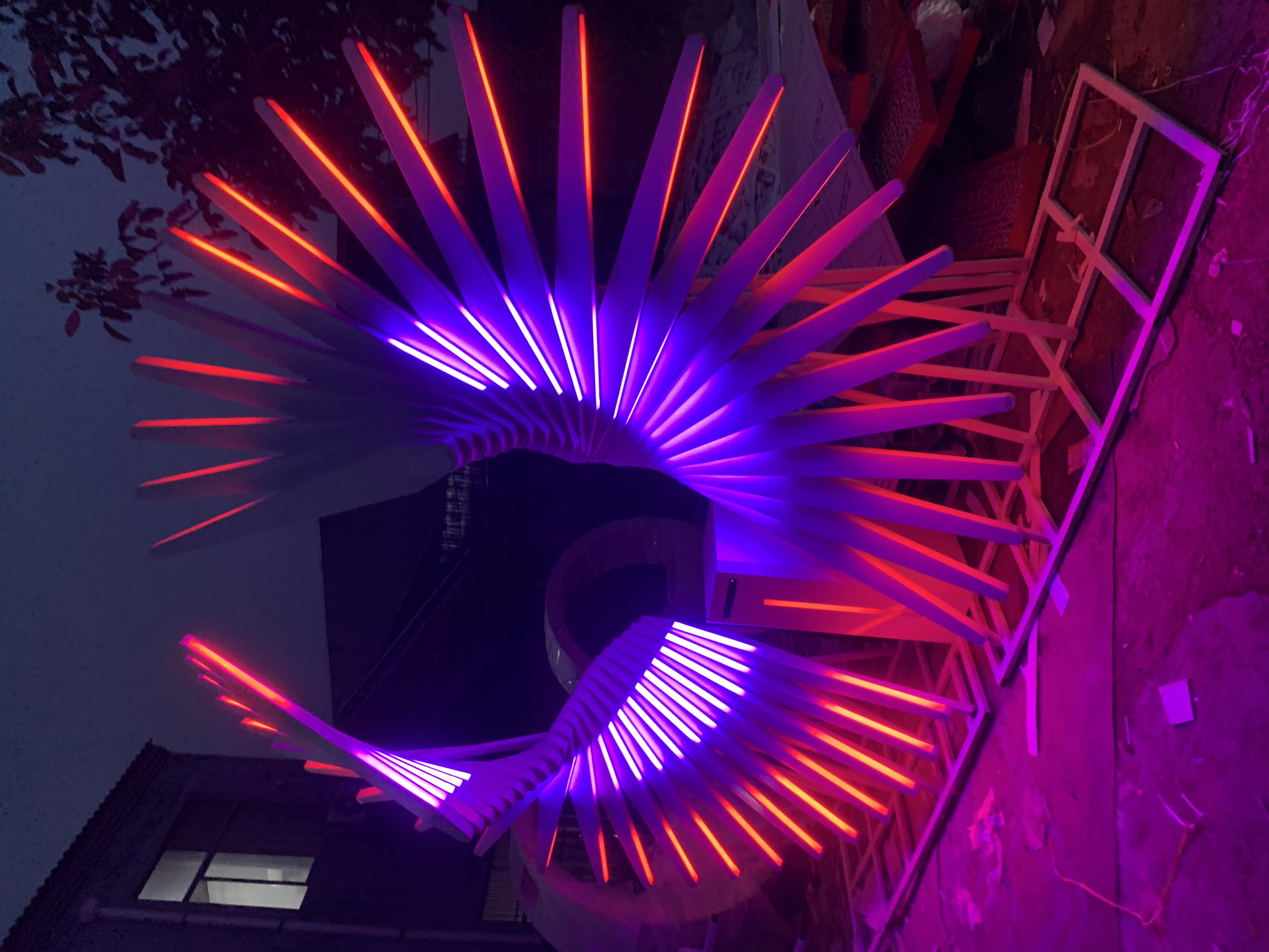 天使之翼灯光装置 人体感应灯光变化 不锈钢景观灯 灯光节用品