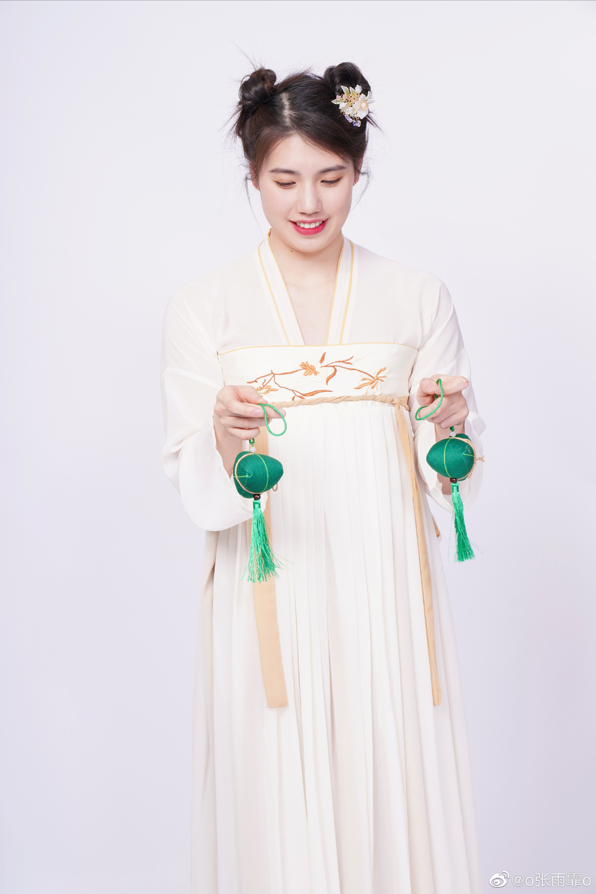 粽仙子来了,张雨霏古装迎端午