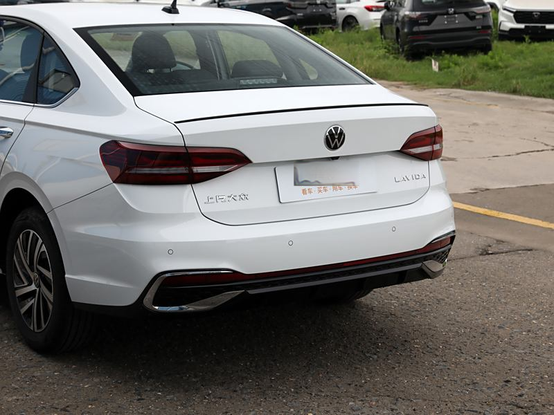 大众朗逸尾部英文标识详解