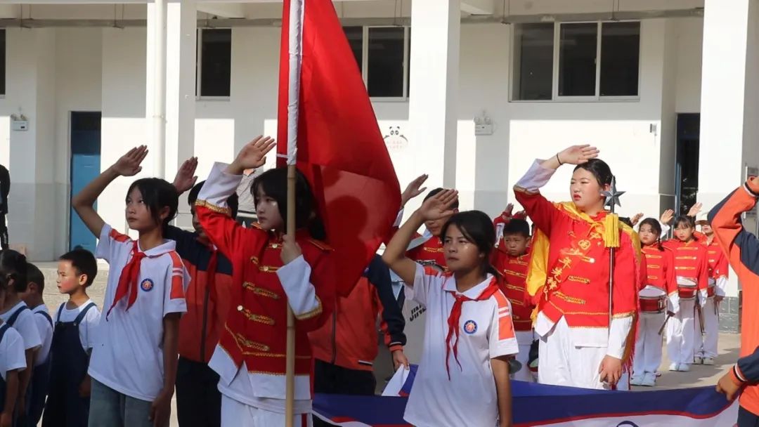 巍山县自由小学举行校园文化艺术周暨幼小联合庆祝六一活动